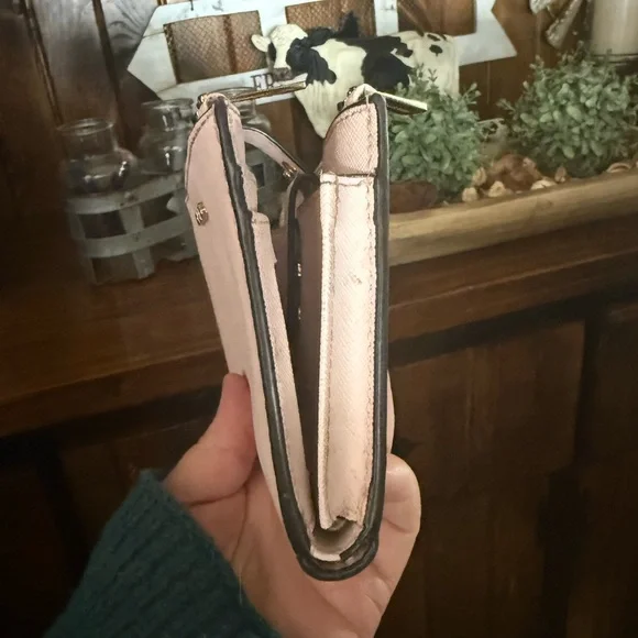 Michael Kors Light Pink Wristlet - Picture 11 of 16